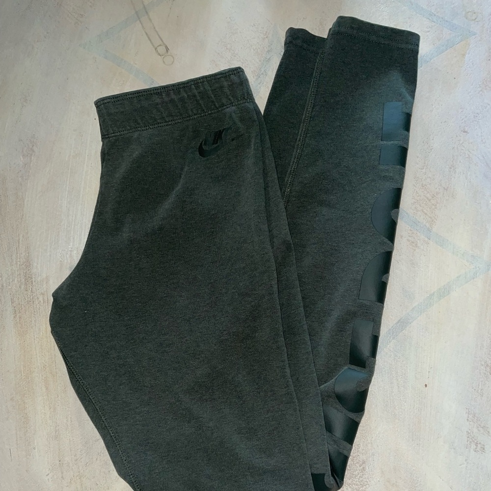 Nike leggings